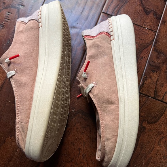 Hey Dude Women's Shoes in Light Pink - Picture 4 of 6